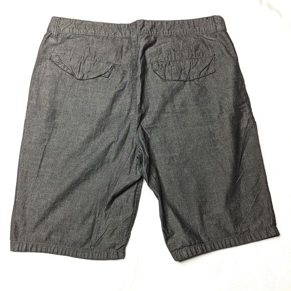 Men's Shorts Izod Flat Front Shorts for Men Charcoal 36 - Picture 2 of 4